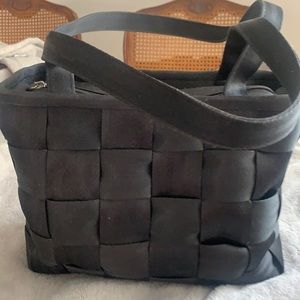 Harvey’s Seatbelt Bag